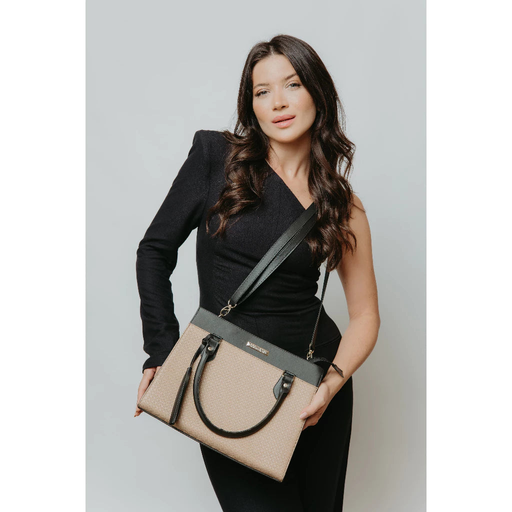 Bolsa Tote Grande Feminina Santorini, bolsa preta e nude, bolsa grande, bolsa tote, bolsa shopper, bolsa com tassel, bolsa elegante, bolsa com alça regulável - lojamillani