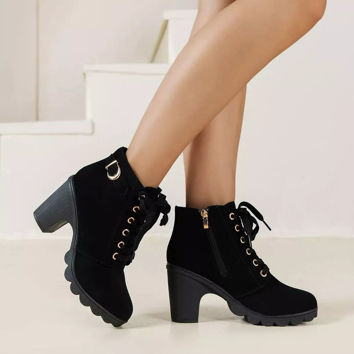 Bota Feminina de Couro Salto Alto Dallas