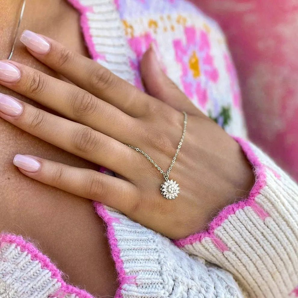 Colar de Girassol Giratório Antiestresse Emotion, Colar Prata, Colar de Girassol Prata, Colar Girassol, Colar Giratório, Colar Antiestresse - lojamillani