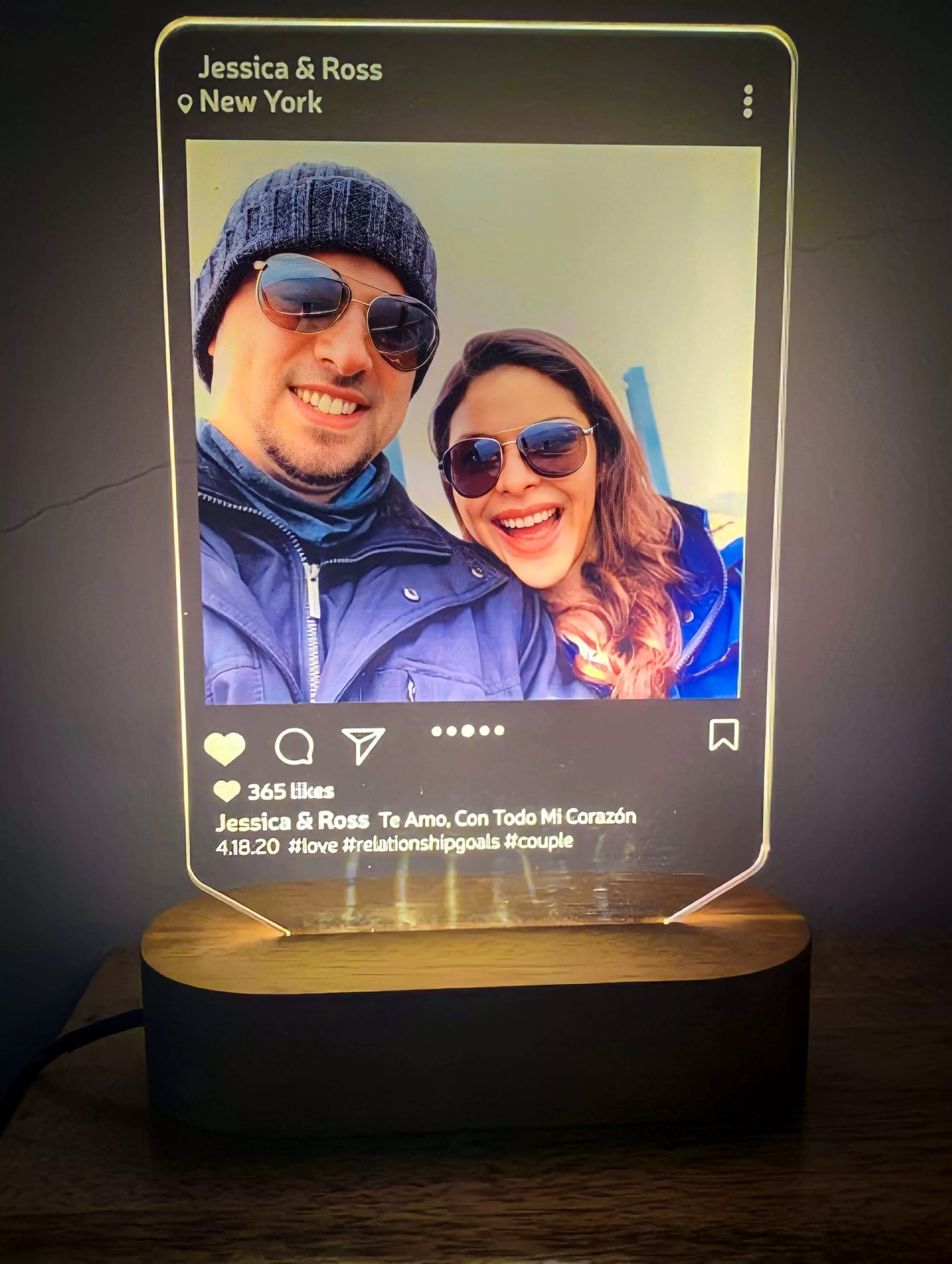 Luminária de Casal Decorativa Personalizada com Foto LoveLight, Luminária com Foto, Luminária Personalizada, Luminária Personalizada com Foto, Luminária com Imagem - lojamillani