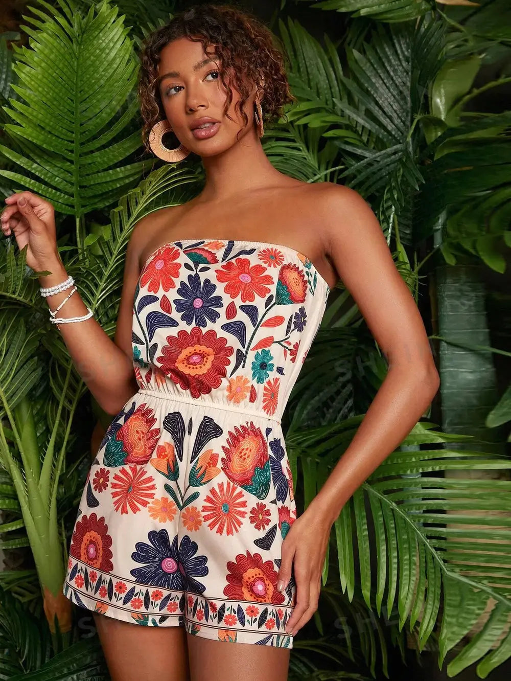 Macaquinho Feminino Curto Florido Rosalie, macaquinho florido, macaquinho curto, macaquinho tomara que caia, macaquinho floral - lojamillani