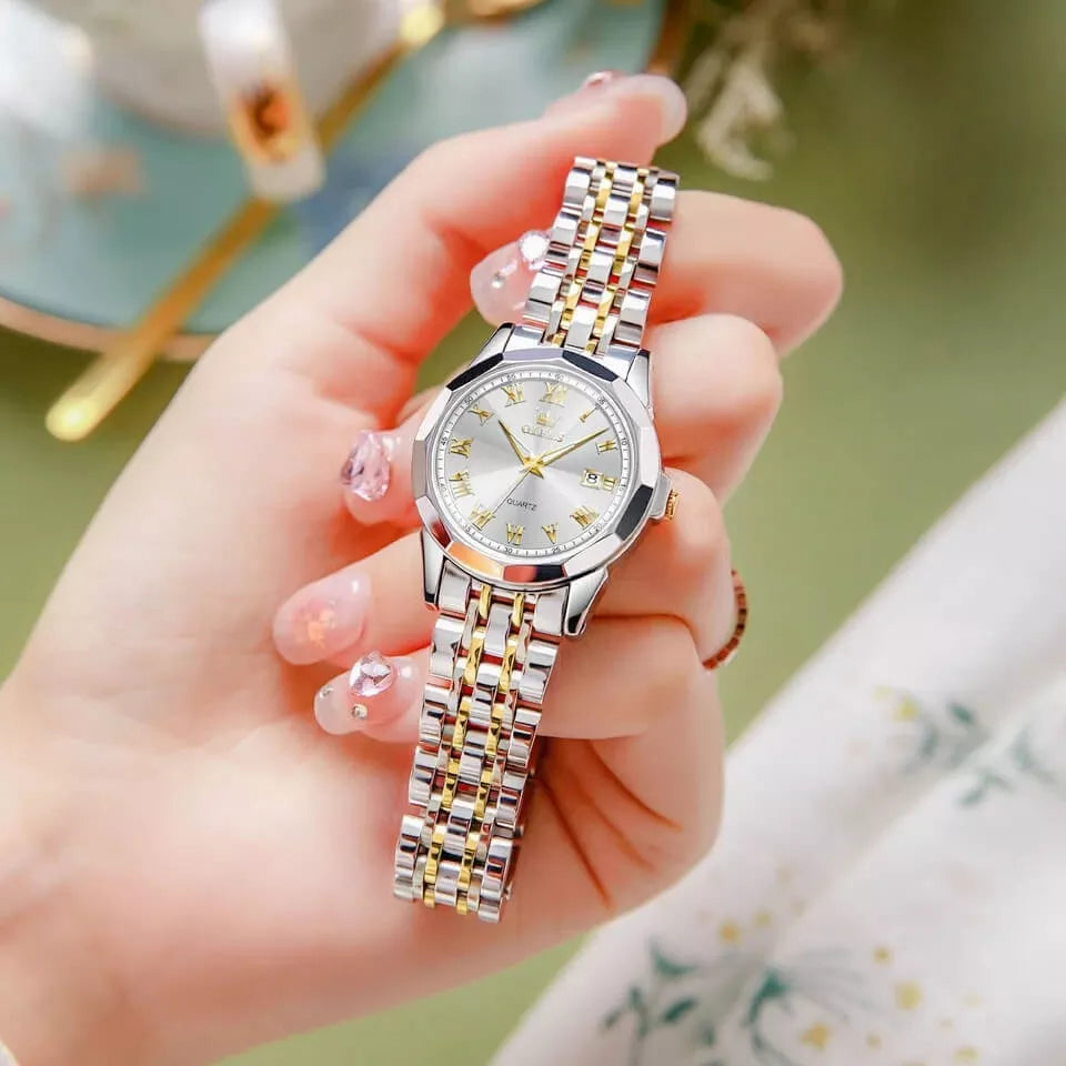 Relógio Redondo Feminino de Luxo Diamond, Relógio Redondo Prata, Relógio Redondo Branco, Relógio de Luxo, Relógio Resistente, Relógio a Prova d'água, Relógio Branco com Pulseira Prata - lojamillani