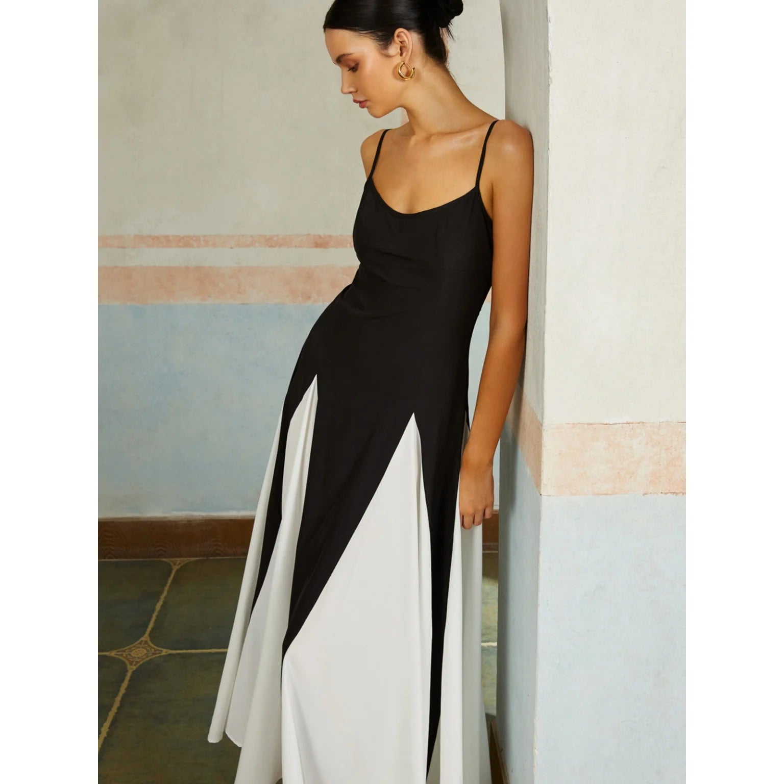 Vestido Feminino de Alcinha Longo Dualis, Vestido Dualis, Vestido Preto e Branco, vestido longo de alcinha, vestido de alcinha longo, vestido longo alcinha - lojamillani