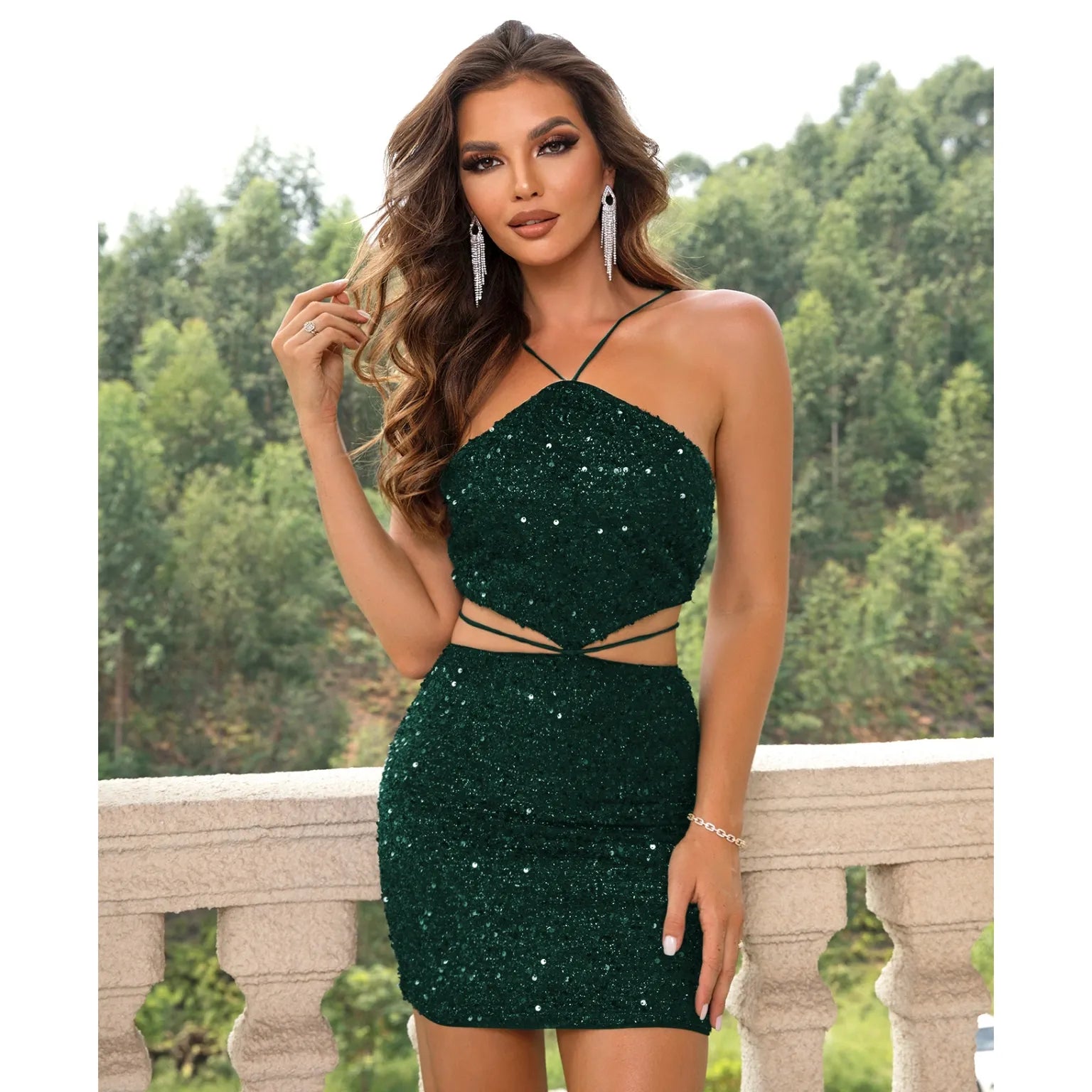 Vestido Feminino de Festa Curto com Brilho Glitterati, vestido verde, vestido curto com brilho, vestido brilhoso, vestido de festa com brilho, vestidos com brilho para noite - lojamillani