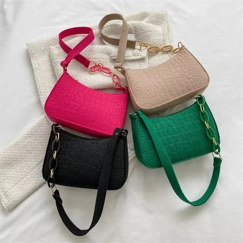 Bolsa Feminina Pequena de Ombro com Textura de Crocodilo Serena, Bolsa Rosa, Bolsa Bege, Bolsa Preta, Bolsa Verde, Coleção de Bolsas, Bolsa com Textura Animal, Bolsas Pequenas - lojamillani