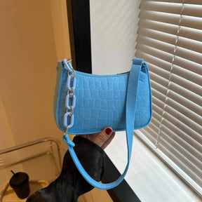 Bolsa Feminina Pequena de Ombro com Textura de Crocodilo Serena, Bolsa Azul, Bolsa Pequena, Bolsa com Textura, Bolsa de Ombro, Bolsa com Textura Animal, Bolsas Pequenas - lojamillani