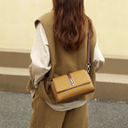 Bolsa Tiracolo Feminina Luxe, bolsa marrom, bolsa pequena, bolsa transversal, bolsa elegante, bolsa com alça ajustável - lojamillani