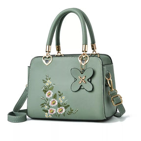 Bolsa Tiracolo Feminina em Couro Abbey, Bolsa Feminina Verde Tiracolo, Bolsa Tiracolo de Couro, Bolsa de Couro, Bolsa Verde de Couro, Bolsa de Mão, Bolsa de Ombro, Bolsa Verde - lojamillani