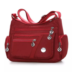 Bolsa Transversal Feminina Impermeável Maitê, Bolsa Transversal Vermelha, Bolsa Impermeável, Bolsa Transversal com Muitos Bolsos, Bolsa Feminina a Prova D'água, Bolsa Feminina de Ombro, Bolsa Vermelha - lojamillani