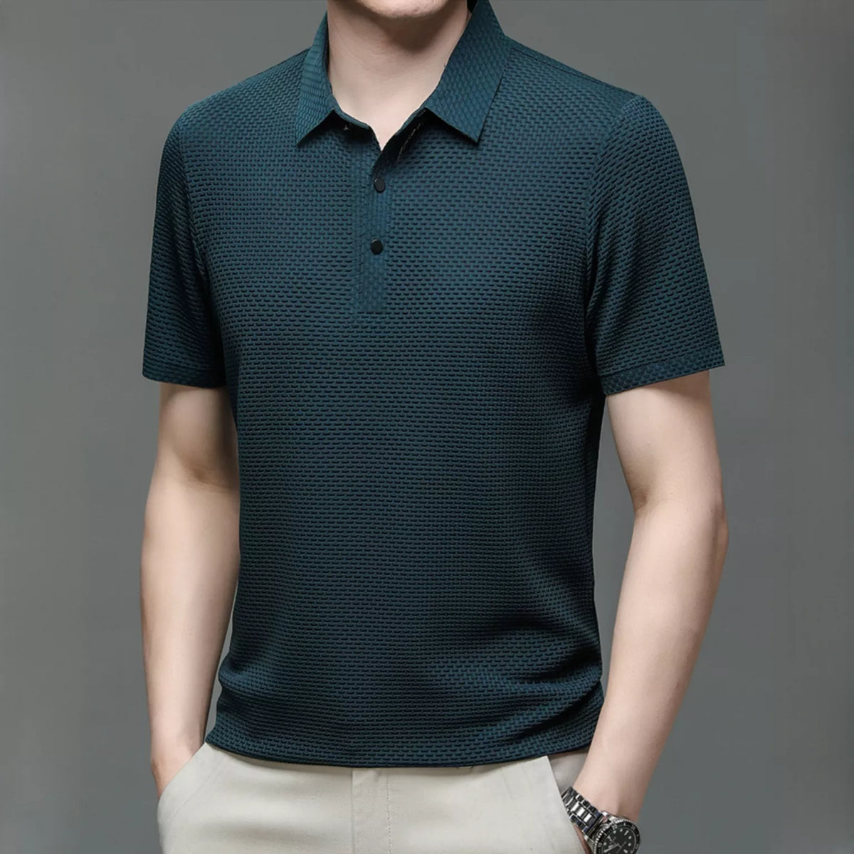 Camisa Masculina Polo Manga Curta em Seda Gelada EliteVôgue, Camisa Polo Verde Ciano, Camisa Masculina Verde Ciano, Camisa Polo Seda Gelada, Camisa Masculina Seda Gelada - lojamillani