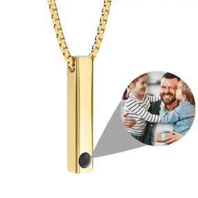 Colar Masculino Minimalista Personalizado com Foto Especial BraveBond, Colar Dourado, Colar Masculino com Foto, Colar em Formato de Barra, Colar Masculino Para Presente - lojamillani