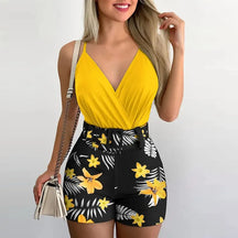 Conjunto Feminino com Blusa Short e Cinto Ember, conjunto amarelo, conjunto verão, conjunto feminino short curto, conjunto com decote, conjunto com cinto - lojamillani