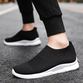 Tênis Feminino Para Caminhada e Academia Slip-On Anti Impacto, Tênis Para Academia Preto e Branco, Tênis Para Caminhada Preto e Branco, Tênis Para Exercícios, Tênis Confortável - lojamillani