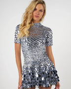 Vestido Feminino Curto de Lantejoula com Brilho Lumière, vestido prata com brilho, vestido com lantejoula, vestido com paetê, vestido brilhoso, vestido de festa com brilho, vestido carnaval, vestido brilho - lojamillani