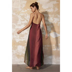 Vestido Feminino Longo Degradê de Alcinha Aura, vestido degradê, vestido de alcinha, vestido evasê, vestido longo degradê, vestido decote em V - lojamillani